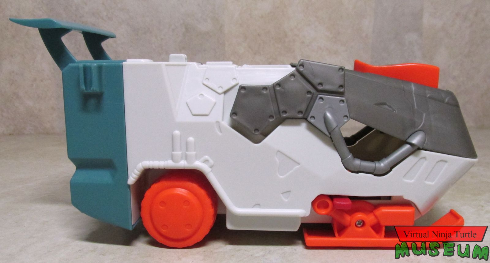 Slamboni side view